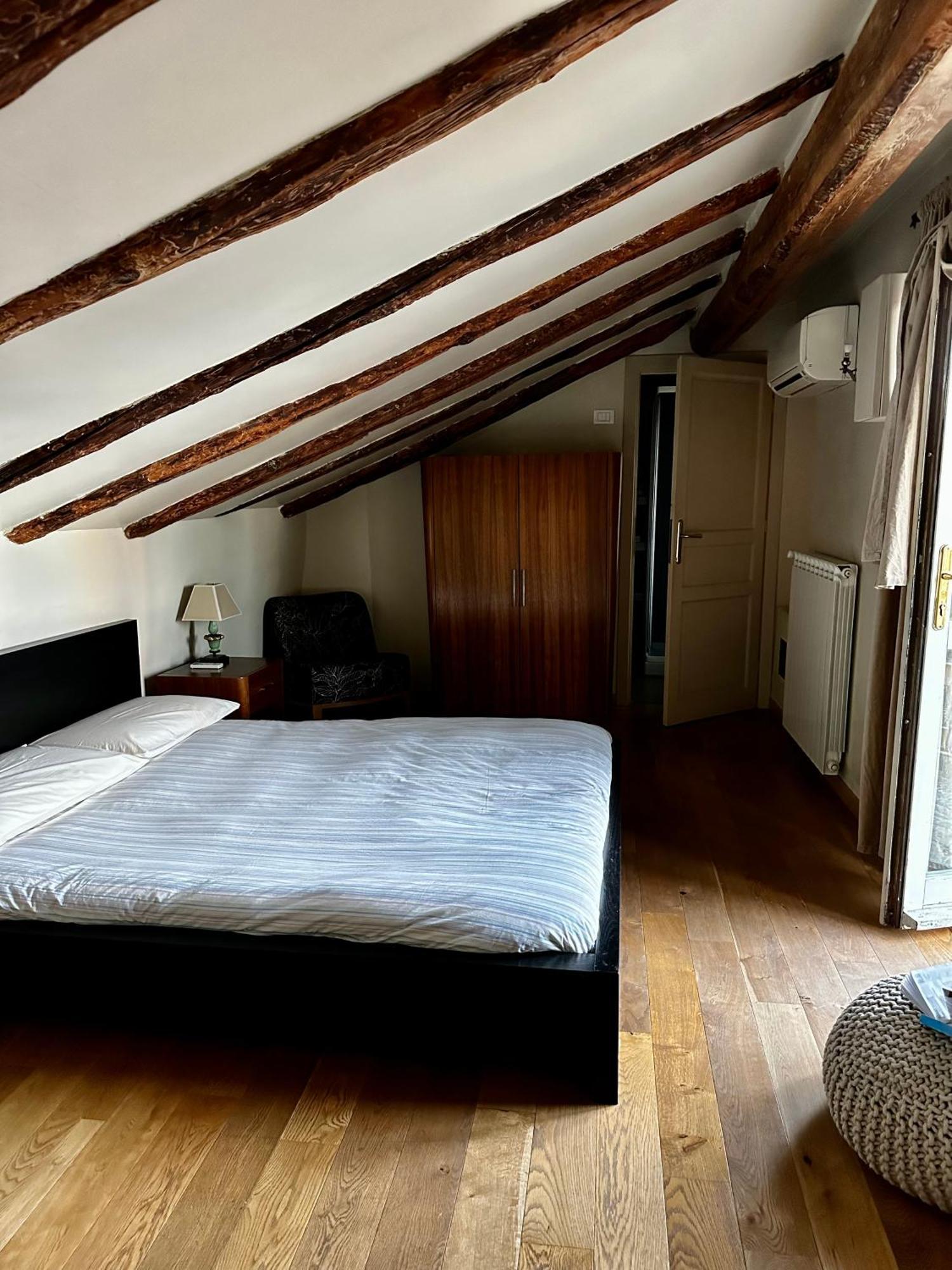Le Finestre Sulla Mole Apartment Turin Exterior photo