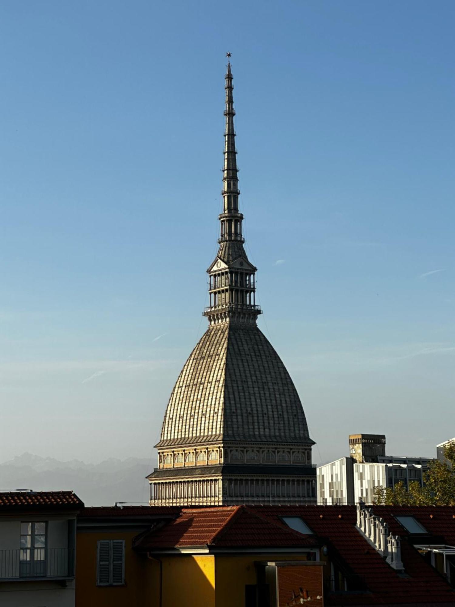Le Finestre Sulla Mole Apartment Turin Exterior photo