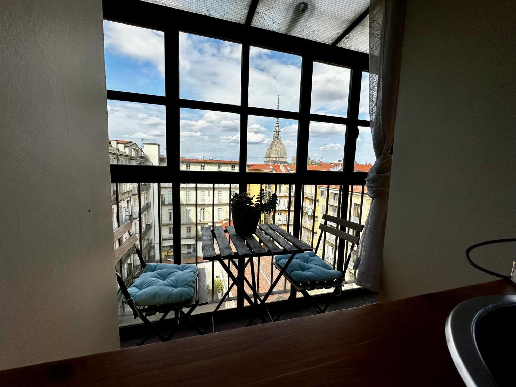 Le Finestre Sulla Mole Apartment Turin Exterior photo